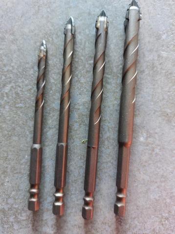 Nieuwe Powerbit / Zaagtandboor Set - 4 stuks beschikbaar voor biedingen
