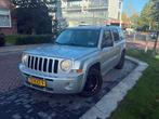 Jeep Patriot 2.4 2010 Grijs, Auto's, Zwart, 4 cilinders, 1465 kg, Origineel Nederlands