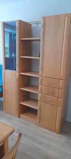 Prachtige kast ,  gratis op te halen, Ophalen, Zo goed als nieuw, 25 tot 50 cm