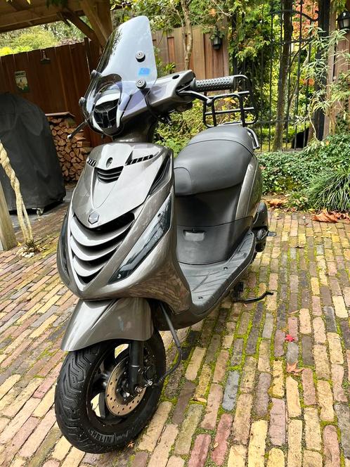 Piaggio Zip 4takt, Fietsen en Brommers, Scooters | Piaggio, Gebruikt, Zip, Maximaal 25 km/u, Benzine, Ophalen