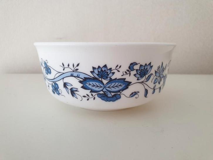 Vintage Arcopal France dessert schaaltje. Melkglas / blauw., Antiek en Kunst, Antiek | Servies los, Ophalen of Verzenden