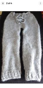 Gezocht. Iemand die een gebreide wollen broek kan inkorten, Ophalen of Verzenden, Breien