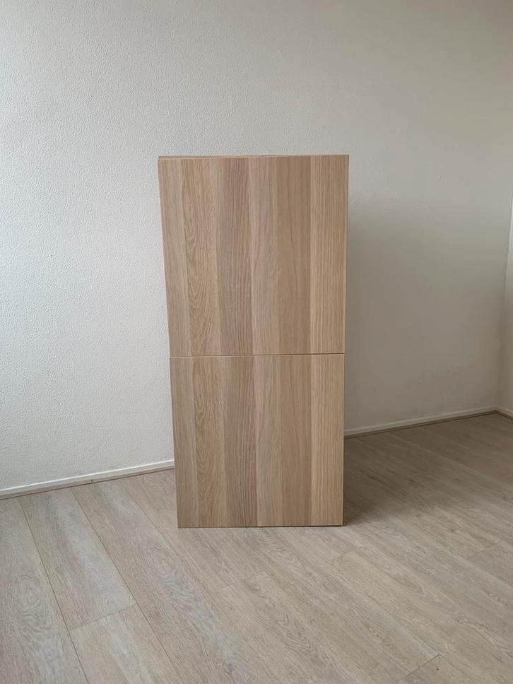 Besta - Kast met deuren, wit gelazuurd eikeneffect, Huis en Inrichting, Woonaccessoires | Zuilen en Pilaren, Gebruikt, Ophalen