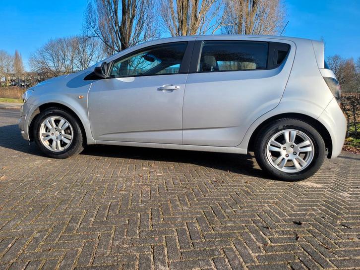Chevrolet Aveo 1.4 16V 5D 2011 Grijs, Auto's, Chevrolet, Particulier, Aveo, ABS, Airbags, Airconditioning, Boordcomputer, Centrale vergrendeling