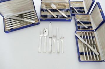 Verzilverd Art Deco bestek - 71-delig/12-persoons beschikbaar voor biedingen