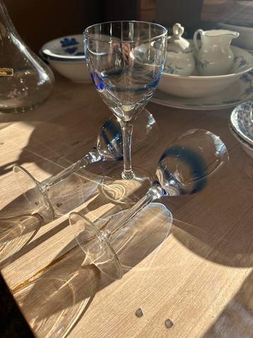 Leonardo Karaf met Glazen Set beschikbaar voor biedingen