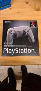 PS5 Dualsense 30th Anniversary Limited Edition, Ophalen of Verzenden, Nieuw, Controller