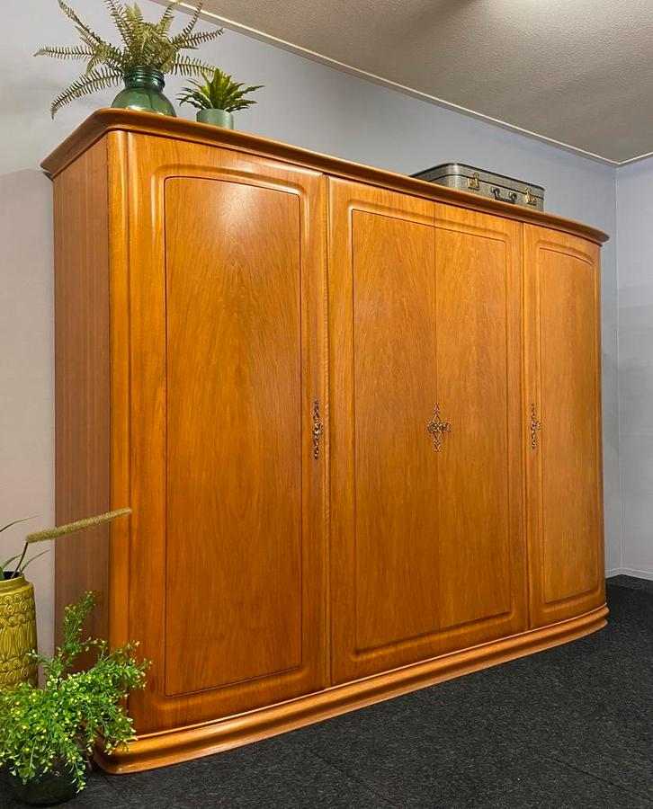 Vintage 4-deurs kledingkast jaren 60/70 retro linnenkast, Huis en Inrichting, Kasten | Kledingkasten, Gebruikt, 150 tot 200 cm