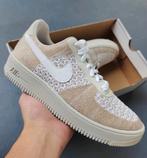 Nike Air Force 1 Flyknit 2.0 Light Bone - Maat 42 en 42.5, Kleding | Heren, Schoenen, Wit, Nike, Nieuw, Ophalen of Verzenden