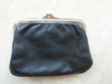 zwart vintage portemonnee knip 13  x 9,5 cm  beschikbaar voor biedingen
