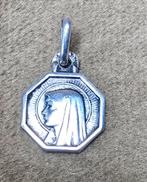 Oude zilveren Lourdes medaillon., Gebruikt, Overige voorstellingen, Ophalen of Verzenden, Zilver