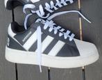 Adidas Superstar maat 41 1/3 zwart wit, Adidas, Wit, Ophalen of Verzenden, Sneakers of Gympen