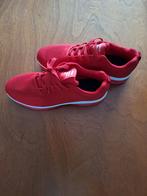 Rode sportschoenen maat 45. Nieuw., Overige typen, Nieuw, Overige sporten, Ophalen
