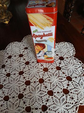 retro spaghetti bewaarblik-vintage keukenblik  beschikbaar voor biedingen