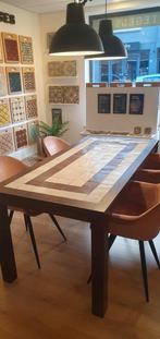 Unieke 4 pers. eettafel met tegels in blad (PRIJS VERLAAGD), Ophalen, Gebruikt, 50 tot 100 cm, 150 tot 200 cm