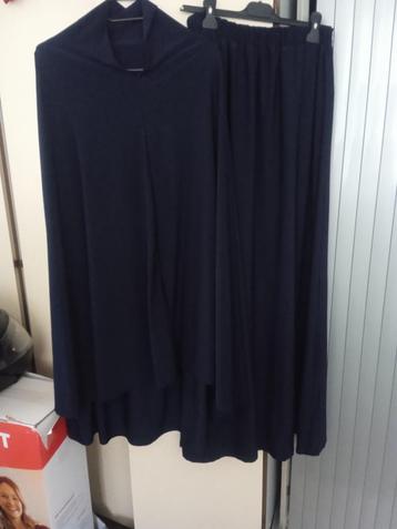 Navy blauwe jersey khimaar + rok  beschikbaar voor biedingen