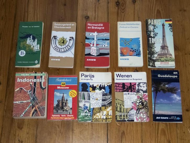 10 vintage reisgidsen, Boeken, Reisgidsen, Gelezen, Reisgids of -boek, Europa, Overige merken, Ophalen of Verzenden