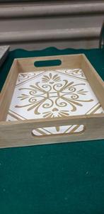 Dienblad / plateau van hout met handgrepen en decoratie, Huis en Inrichting, Woonaccessoires | Dienbladen, Ophalen of Verzenden