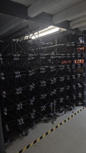 Prolyte truss X30V zwart beschikbaar voor biedingen