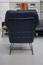 Stoere fauteuil RAZ Jess Design metaal LEER kobalt blauw, 75 tot 100 cm, Metaal, Modern industrieel, Zo goed als nieuw