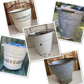 Brocante oude emmers / emaille & zink beschikbaar voor biedingen