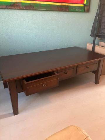 Salontafel beschikbaar voor biedingen