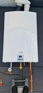 Remeha Avanta 28c CW4 Ketel(2019)met i sense thermostaat, Doe-het-zelf en Verbouw, Verwarming en Radiatoren, Ophalen, 30 tot 80 cm