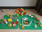Diverse Lego Duplo inclusief 2 bouwplaaten, Ophalen of Verzenden, Gebruikt, Losse stenen, Duplo