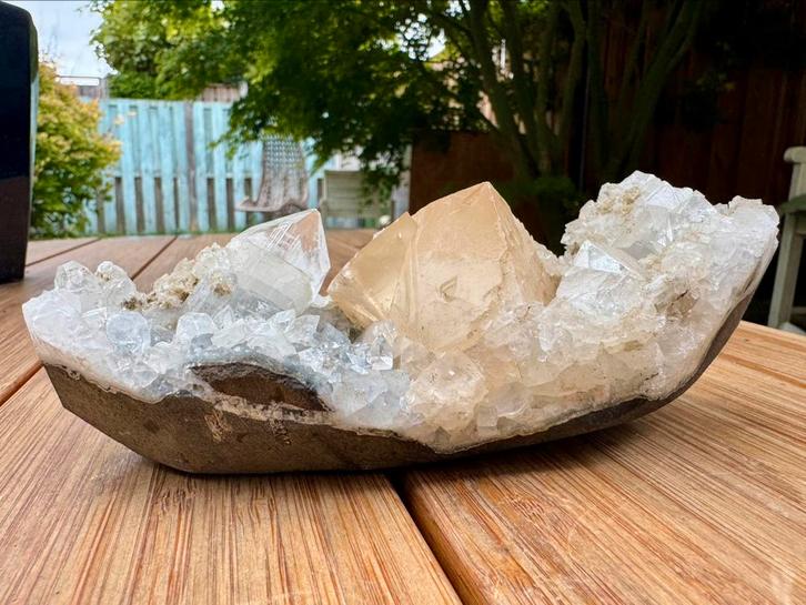Apofyliet met calciet, Verzamelen, Mineralen en Fossielen, Ophalen of Verzenden