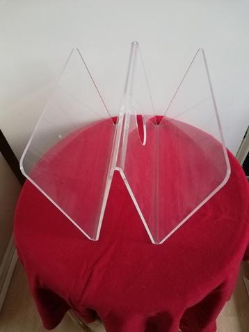 Jaren 70 plexiglas lectuurbak beschikbaar voor biedingen