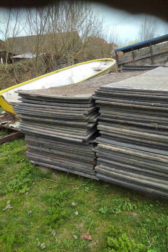 Rijplaten 150 stuks 300x100 cm, Doe-het-zelf en Verbouw, Overige Doe-het-zelf en Verbouw, Gebruikt, Ophalen of Verzenden