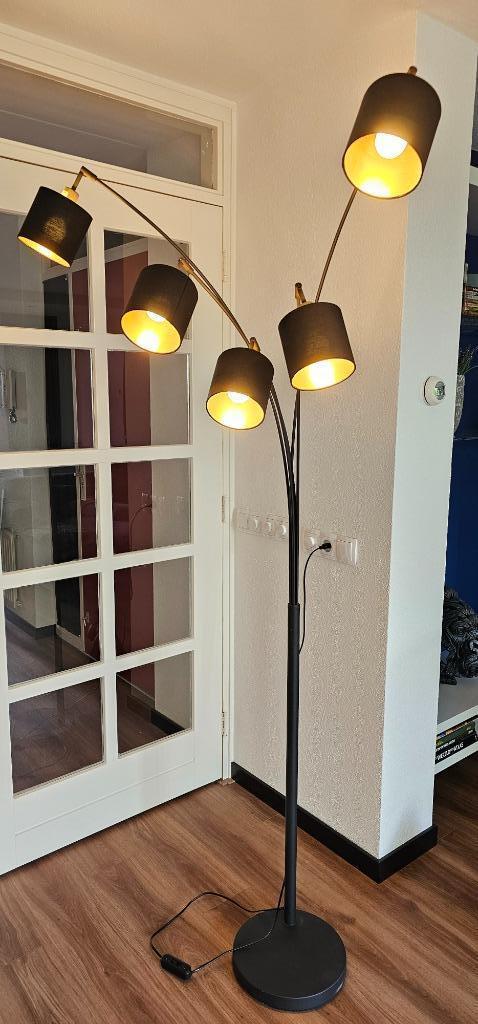 Vloerlamp, Huis en Inrichting, Lampen | Vloerlampen, Zo goed als nieuw, 150 tot 200 cm, Kunststof, Metaal, Stof, Ophalen