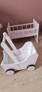Speelgoed babywiegje en kinderwagen hout, Kinderen en Baby's, Speelgoed | Poppen, Ophalen, Zo goed als nieuw, Babypop