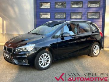 BMW 2-serie Active Tourer 218i l Trekhaak l Navi l Climate beschikbaar voor biedingen