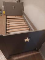 Kinderkamer Petite Amelie: bed, kledingkast, nachtkast, Ophalen, Zo goed als nieuw, Jongetje of Meisje