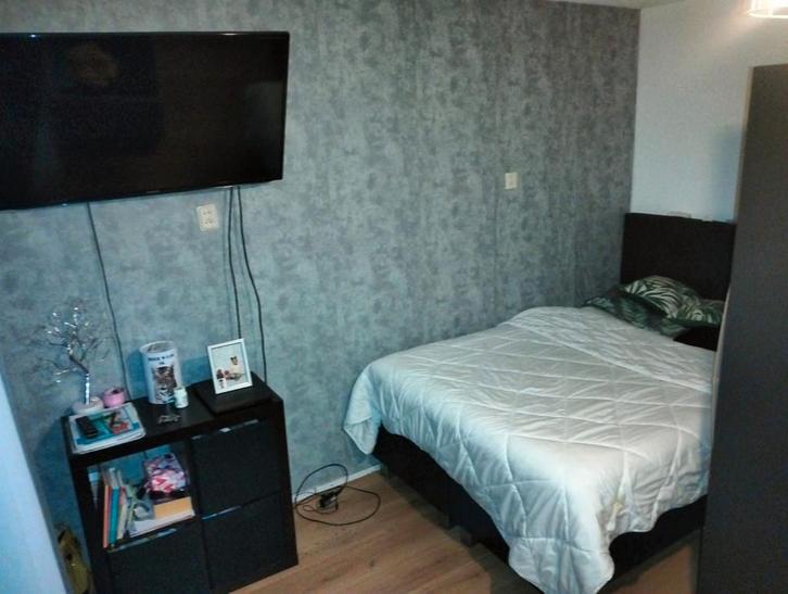 Studio tehuur in delft, Huizen en Kamers, Kamers te huur, Delft