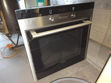 Siemens Elektrische inbouw oven 3400W HB33AB550 beschikbaar voor biedingen