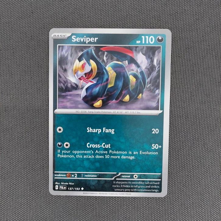 Pokemon Paldea Evolved - 137/193 - Seviper, Hobby en Vrije tijd, Verzamelkaartspellen | Pokémon, Zo goed als nieuw, Losse kaart