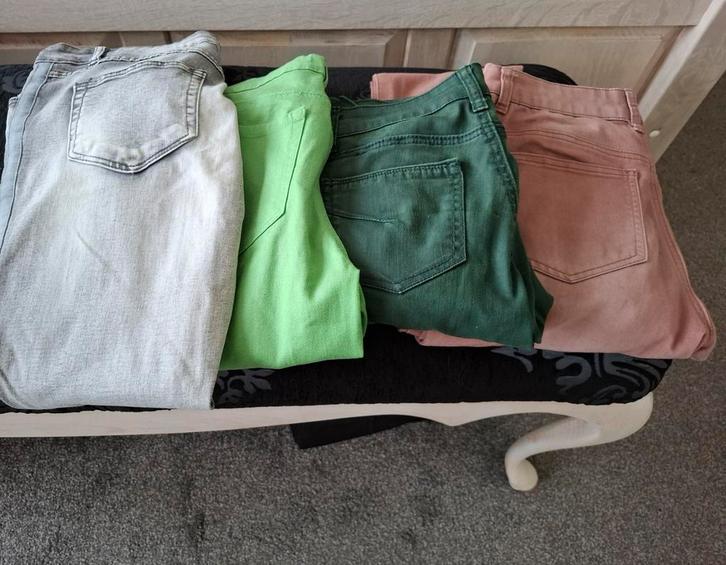 Goede broeken  maat 40, Kleding | Dames, Dames-kledingpakketten, Zo goed als nieuw, Maat 38/40 (M), Ophalen of Verzenden