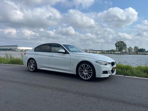 BMW 3-Serie 330e M-Sport, Alcantara, Harman-Kardon, 19", Auto's, BMW, Particulier, 3-Serie, ABS, Achteruitrijcamera, Adaptieve lichten