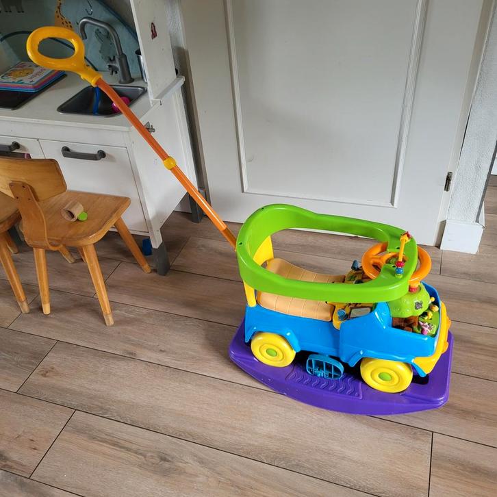 Winnie de Pooh Loopwagen/Hobbelpaard, Kinderen en Baby's, Speelgoed | Babyspeelgoed, Gebruikt, Auto, Met geluid, Met wieltjes