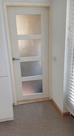 Gratis 2 binnendeuren!, Doe-het-zelf en Verbouw, Ophalen, Gebruikt, Binnendeur, 200 tot 215 cm