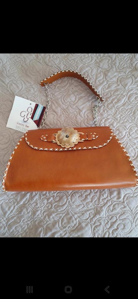 Koningin Máxima.schoudertas Nieuw!, Sieraden, Tassen en Uiterlijk, Tassen | Damestassen, Nieuw, Handtas, Bruin, Ophalen of Verzenden