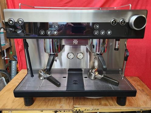 WMF professionele espresso koffiemachine 2 groeps op 380v., Witgoed en Apparatuur, Koffiezetapparaten, Gebruikt, Koffiebonen, Koffiemachine
