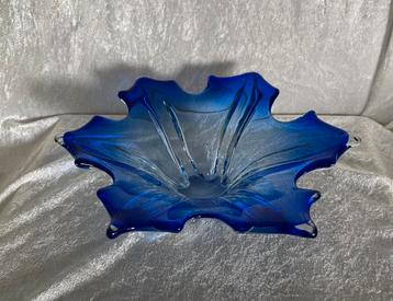 Mooie blauwe Muranoschaal beschikbaar voor biedingen
