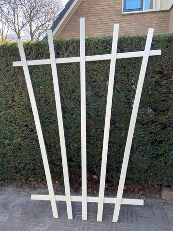 Klimrek voor planten beschikbaar voor biedingen