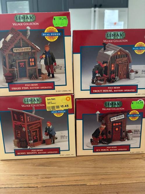 Lemax set van 4 retired winter huisjes, Diversen, Kerst, Zo goed als nieuw, Ophalen of Verzenden