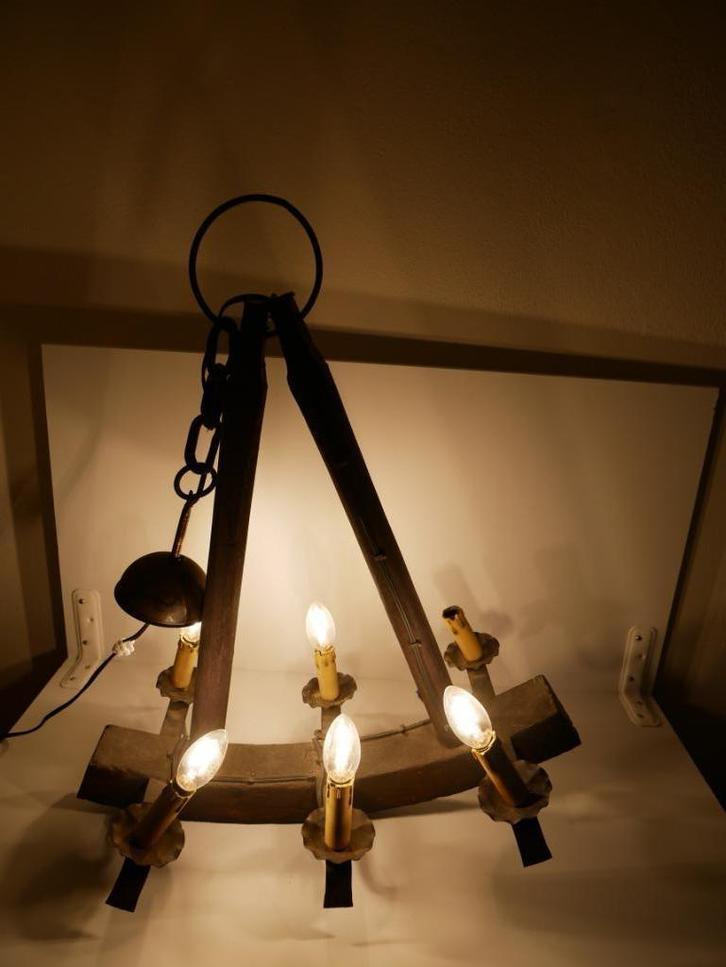 Karrenwiel Kasteellamp, Huis en Inrichting, Lampen | Kroonluchters, Gebruikt, Hout, Ophalen
