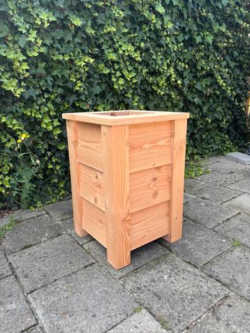 Plantenbak douglas met zweeds rabat - 40x40x60 - beschikbaar voor biedingen