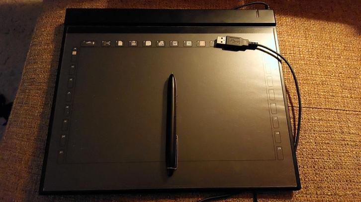 SilverCrest Tekentablet - Zo goed als nieuw!, Computers en Software, Tekentablets, Zo goed als nieuw, Bedraad, Multi-touch, Ophalen of Verzenden